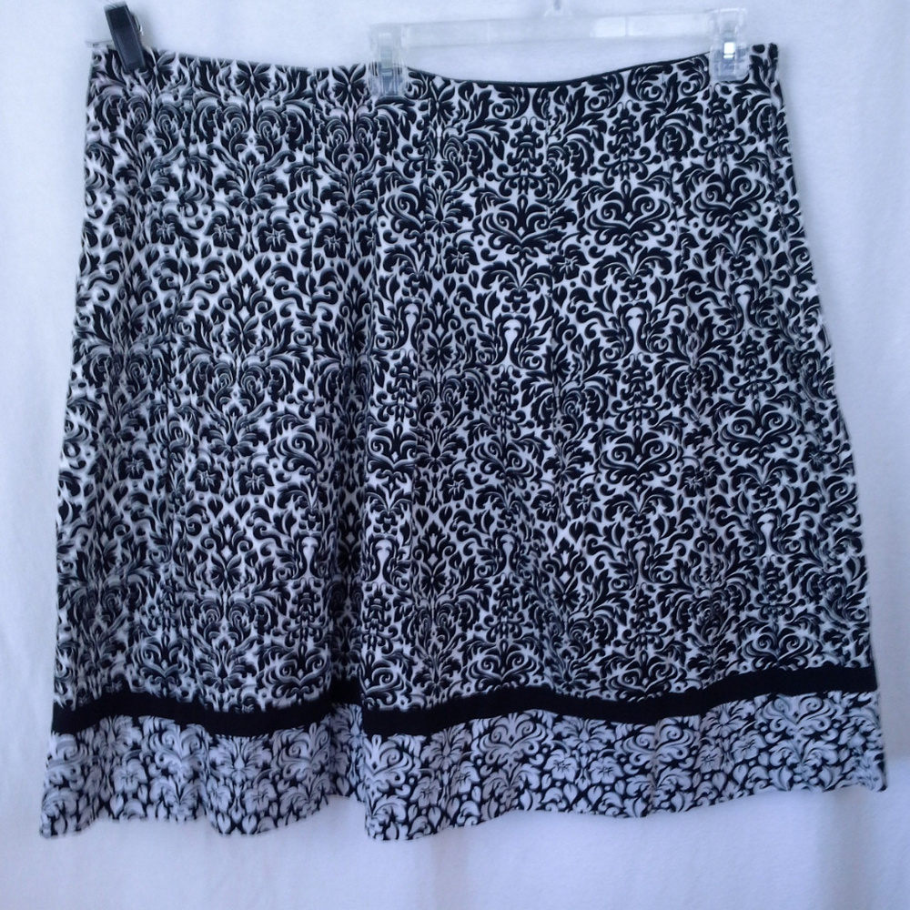Charter Club skirt 20W Black white Contrast hem - Picture 4 of 7